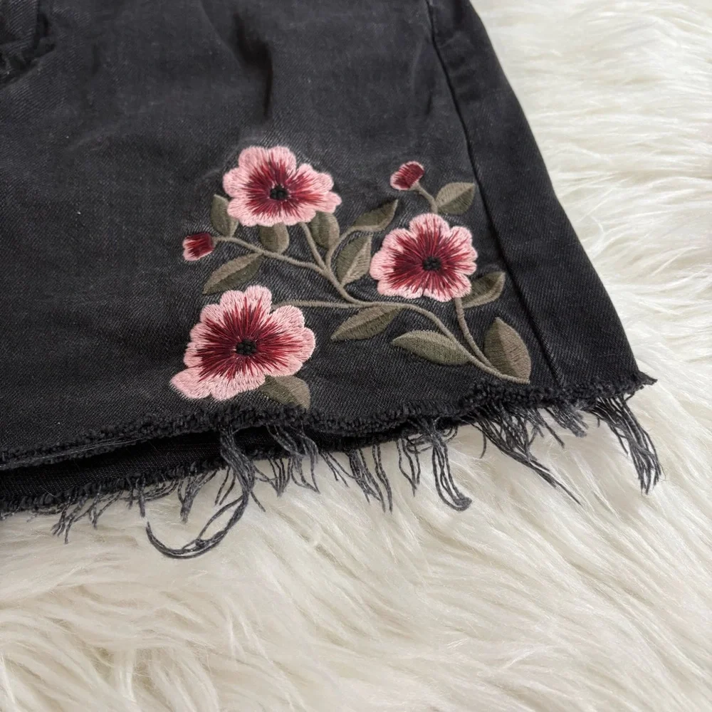 Topshop Moto Black Denim Skirt with Floral Embroidery - Picture 2 of 4